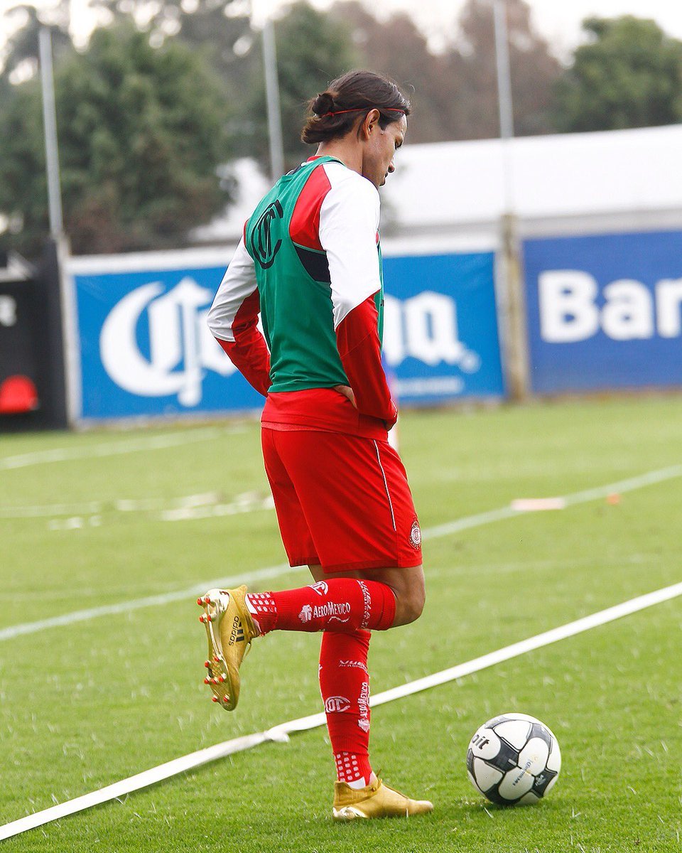 Insane Gold Adidas X 16 PureChaos Boots Revealed Footy Headlines